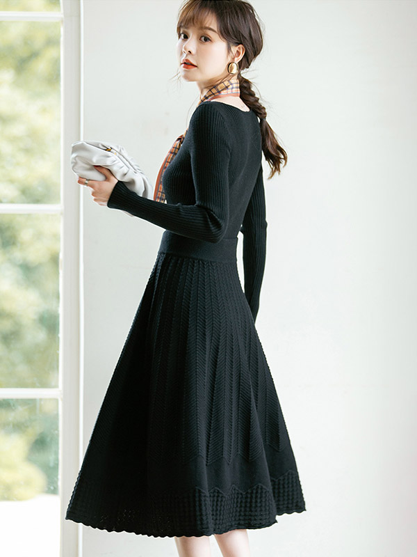 Black Graceful Knitted Cardigans And Maxi Skirts