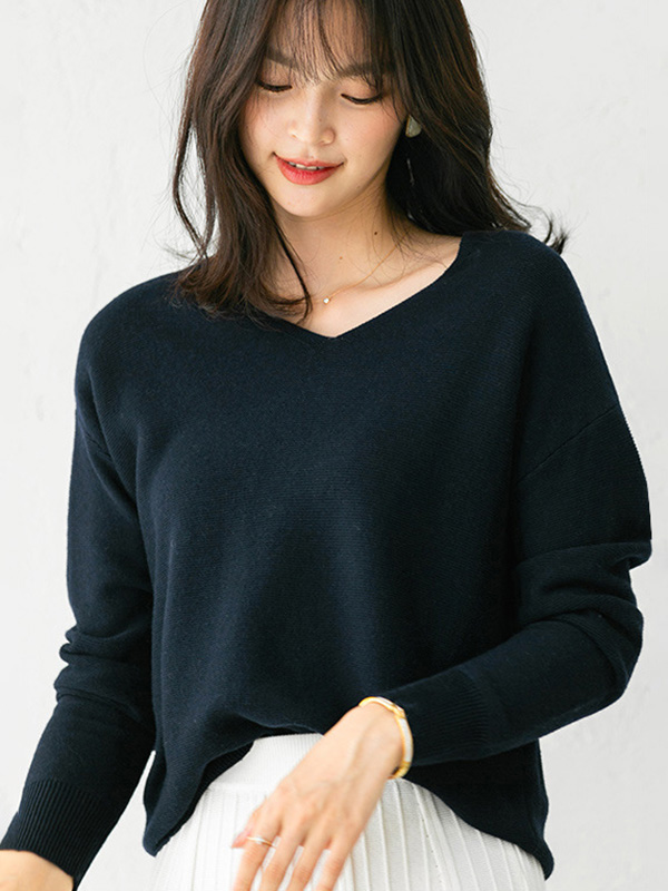 Navy Blue V Neck Knitted Top