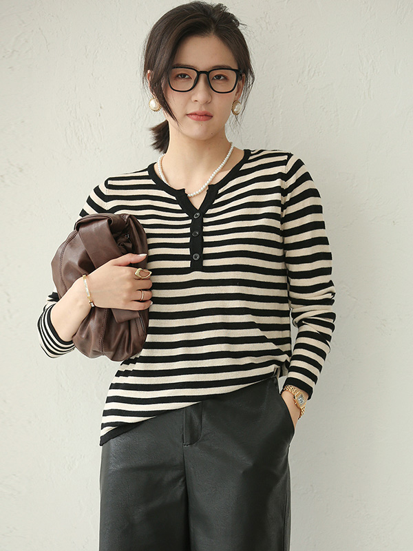 Black Striped Round Neck Knit Top