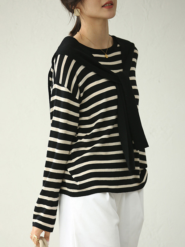 Black Striped Round Neck Knit Top with Cape