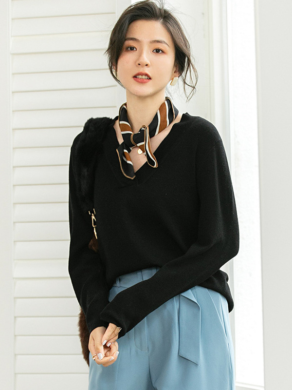 Black Deep V Neck Knitted Top