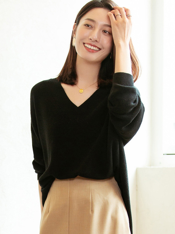 Black V Neck Loose Sweater