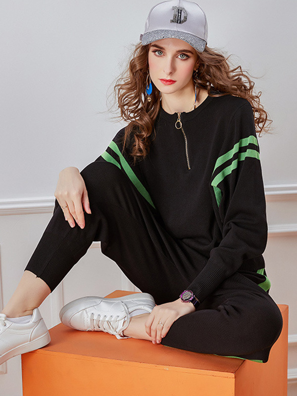 Black Bat Sleeves Sports Suit with Green Stripe