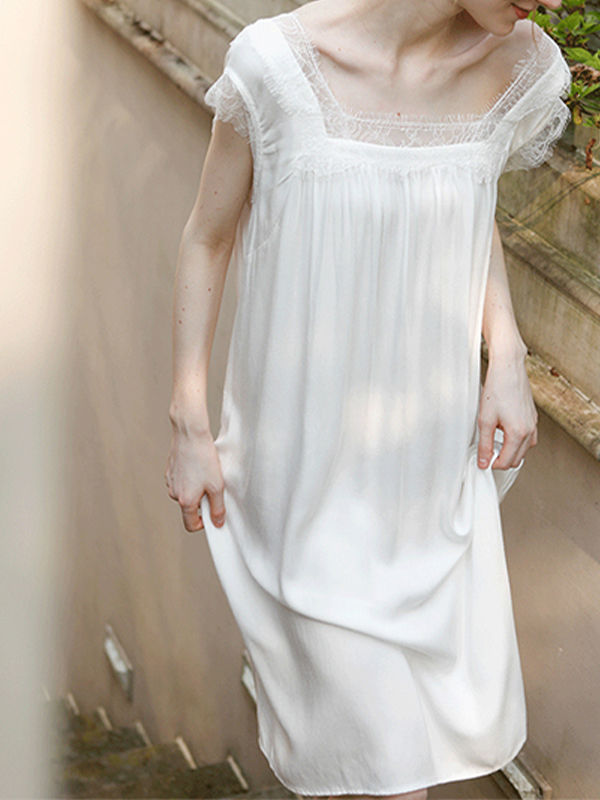 White Lace Detailed Shift Sleepdress