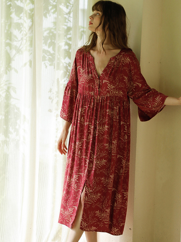 Red Leaves Printed Nightgown