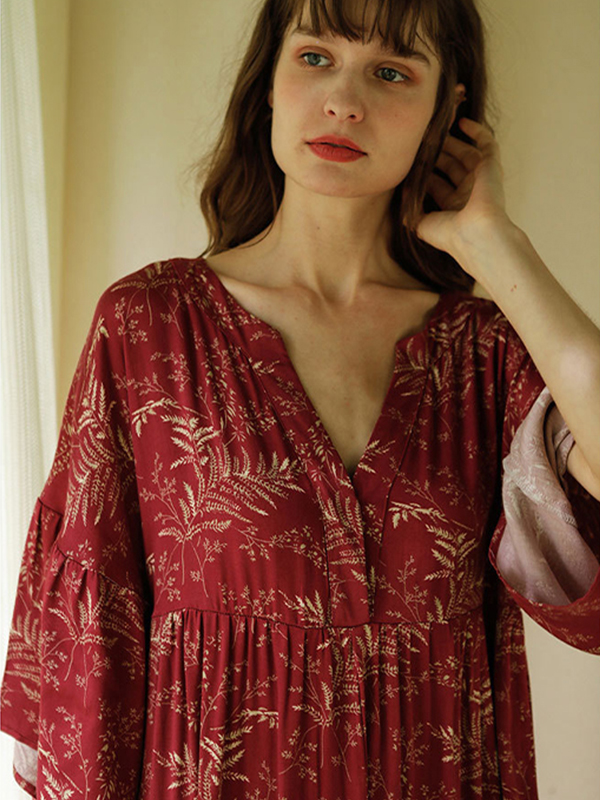 Red Leaves Printed Nightgown