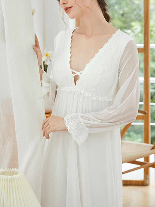 White V Neck Mesh Long Sleeves Nightgown